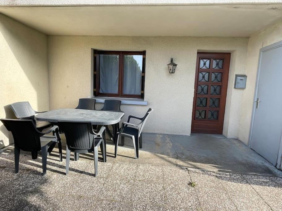 Appartement Au Bord Du Avec Terrasse La Tour-dʼAuvergne